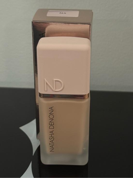 Natasha Denona Other - Natasha Denona HY-GLAM hydrating and blurring serum foundation in shade N4